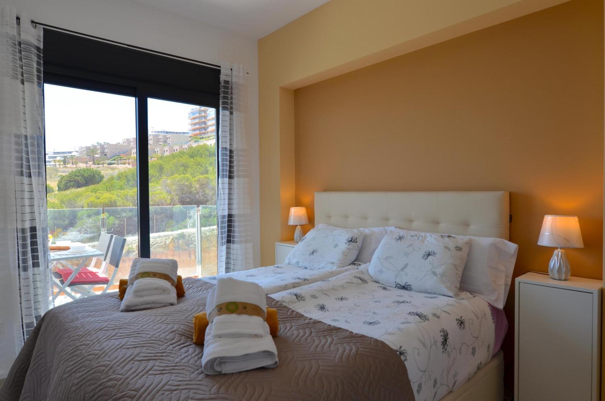 Beachfront Luxury Apartments By Nras Arenales del Sol Room photo